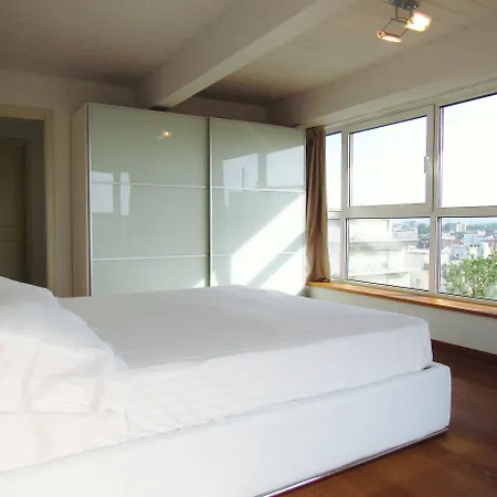 Embassy Apartamento