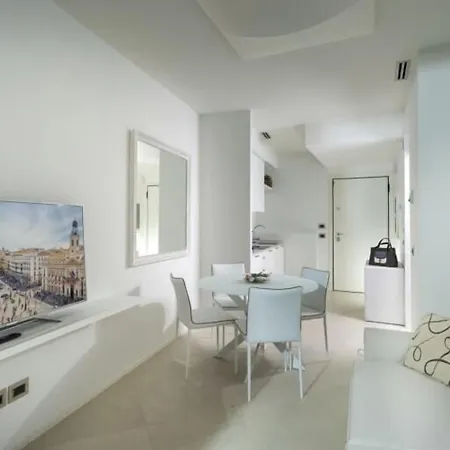 Embassy Apartamento 4*