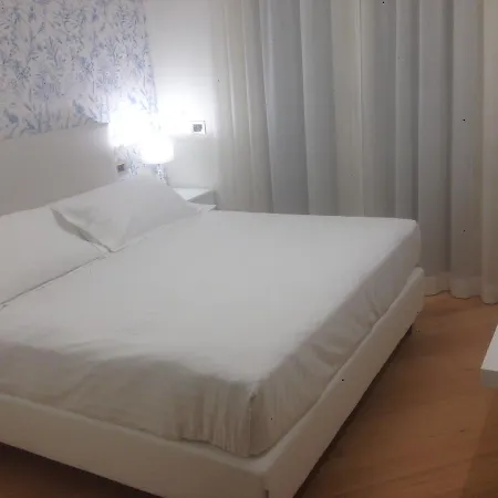 Apartment Embassy 2*