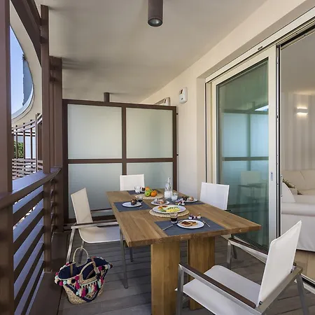 Apartament Embassy