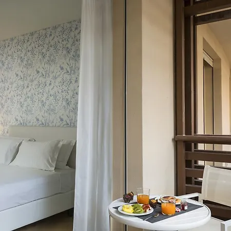 Embassy Apartamento 4*